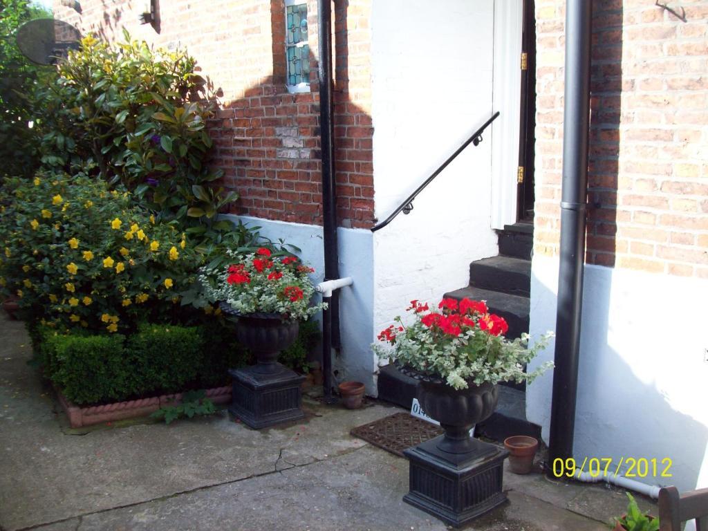 Minster Garth Guest House Beverley Exterior photo